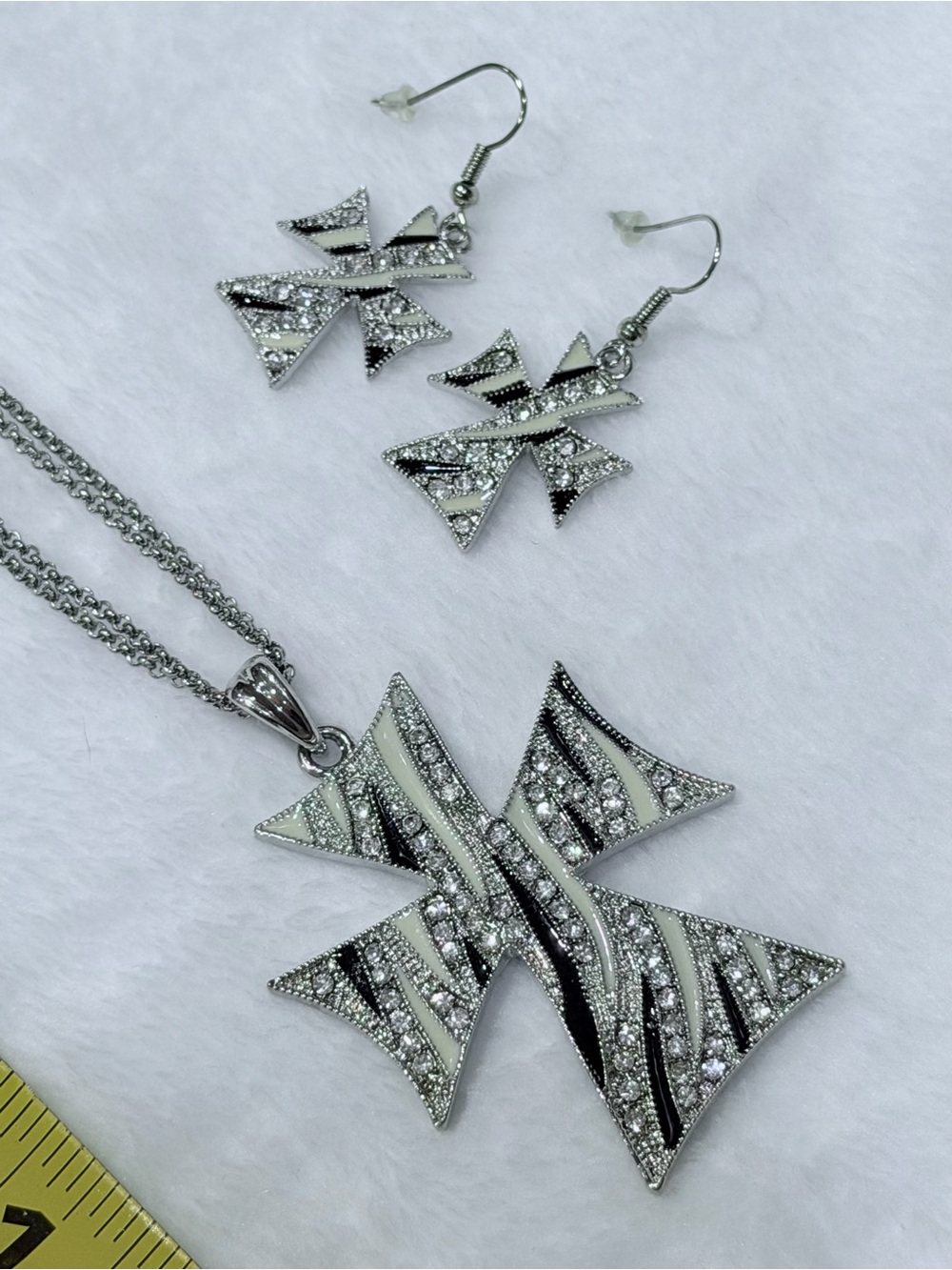 Silver-Tone Maltese Cross Pendant Necklace & Earrings Set - White and Black